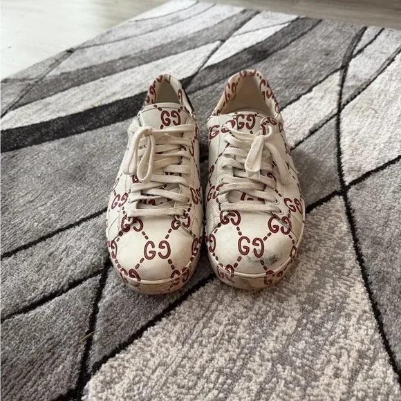 Gucci Shoes - Picture 2 of 5